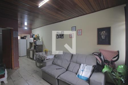 Sala de casa de condomínio à venda com 2 quartos, 42m² em Igara, Canoas