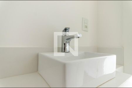 Apartamento para alugar com 165m², 3 quartos e 2 vagas Apartamento para alugar com 165m², 3 quartos e 2 vagasDetalhe Lavabo