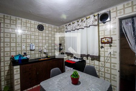Casa à venda com 180m², 2 quartos e 1 vagaCozinha