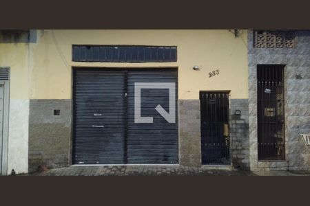 Casa à venda com 180m², 2 quartos e 1 vagaFachada