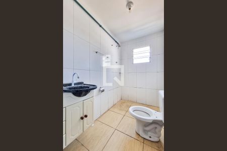 Banheiro de kitnet/studio para alugar com 1 quarto, 40m² em Centro, São José dos Campos