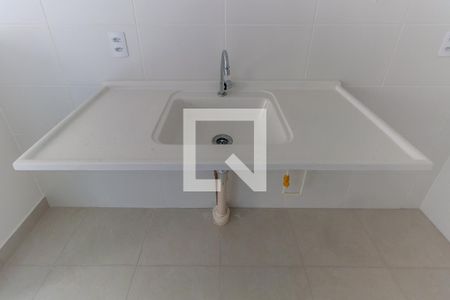 Cozinha de apartamento para alugar com 2 quartos, 33m² em Vila Ema, São Paulo
