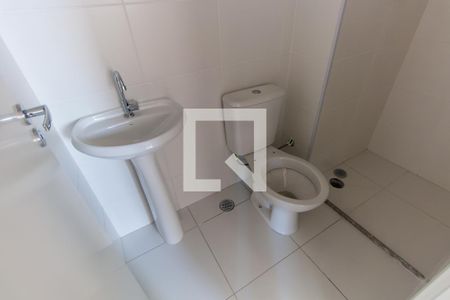 Apartamento para alugar com 33m², 2 quartos e sem vaga Apartamento para alugar com 33m², 2 quartos e sem vagaBanheiro