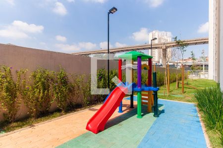 Apartamento para alugar com 33m², 2 quartos e sem vaga Apartamento para alugar com 33m², 2 quartos e sem vagaÁrea comum - Playground