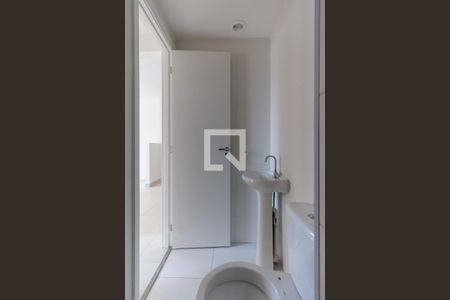 Apartamento para alugar com 33m², 2 quartos e sem vaga Apartamento para alugar com 33m², 2 quartos e sem vagaBanheiro