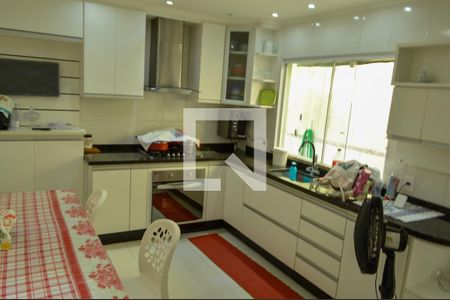 Casa de condomínio à venda com 134m², 3 quartos e 2 vagasCozinha