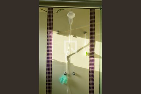 Casa de condomínio à venda com 134m², 3 quartos e 2 vagasBanheiro da Suíte