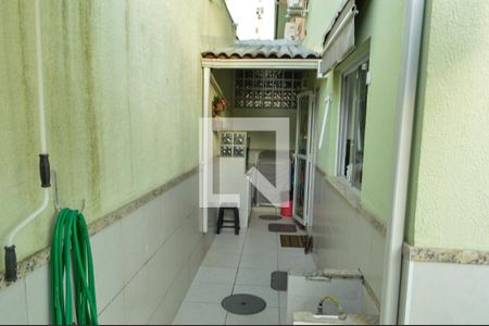 Casa de condomínio à venda com 134m², 3 quartos e 2 vagasÁrea de Serviço