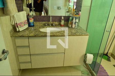 Casa de condomínio à venda com 134m², 3 quartos e 2 vagasBanheiro da Suíte