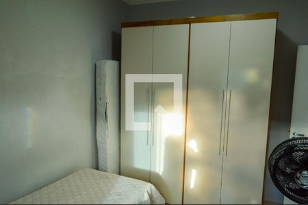 Casa de condomínio à venda com 134m², 3 quartos e 2 vagasQuarto 1