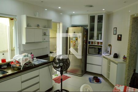 Casa de condomínio à venda com 134m², 3 quartos e 2 vagasCozinha