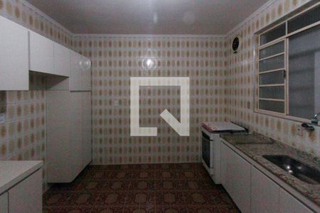 Casa à venda com 368m², 3 quartos e 2 vagasCozinha