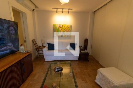 Sala de TV de apartamento à venda com 4 quartos, 130m² em Icaraí, Niterói