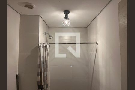 Banheiro de apartamento para alugar com 1 quarto, 18m² em Perdizes, São Paulo
