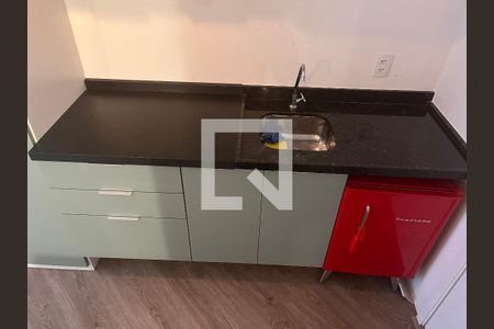 Cozinha de apartamento para alugar com 1 quarto, 18m² em Perdizes, São Paulo