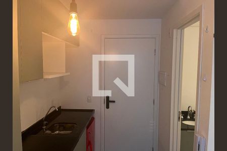 Cozinha de apartamento para alugar com 1 quarto, 18m² em Perdizes, São Paulo