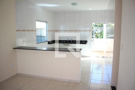 Sala de casa para alugar com 3 quartos, 100m² em Jardim Filadélfia, Belo Horizonte