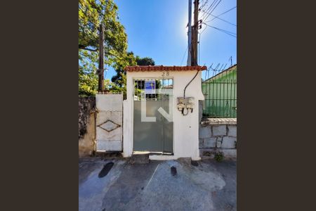 Casa para alugar com 60m², 2 quartos e sem vagaFachada