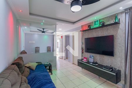 Sala de apartamento à venda com 2 quartos, 49m² em Quitaúna, Osasco