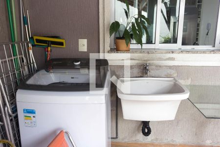 Casa à venda com 150m², 3 quartos e 4 vagas Casa à venda com 150m², 3 quartos e 4 vagasÁrea de Serviço