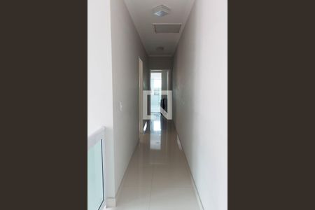 Corredor de casa à venda com 3 quartos, 150m² em Vila Palmeiras, São Paulo