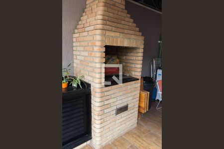 Casa à venda com 150m², 3 quartos e 4 vagas Casa à venda com 150m², 3 quartos e 4 vagasChurrasqueira