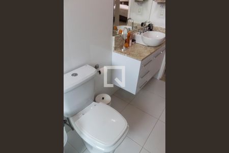 Casa à venda com 150m², 3 quartos e 4 vagas Casa à venda com 150m², 3 quartos e 4 vagasBanheiro da Suíte 3