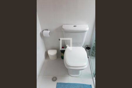 Casa à venda com 150m², 3 quartos e 4 vagas Casa à venda com 150m², 3 quartos e 4 vagasBanheiro da Suíte 2