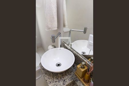 Casa à venda com 150m², 3 quartos e 4 vagas Casa à venda com 150m², 3 quartos e 4 vagasLavabo