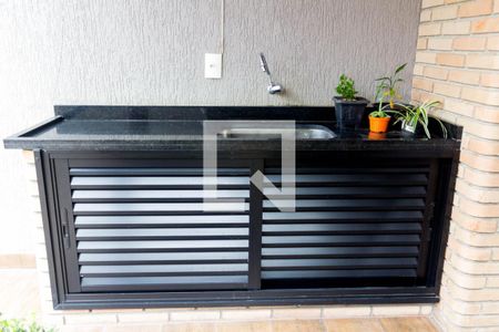 Casa à venda com 150m², 3 quartos e 4 vagas Casa à venda com 150m², 3 quartos e 4 vagasQuintal