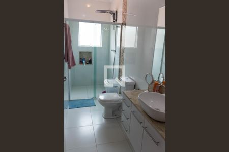 Casa à venda com 150m², 3 quartos e 4 vagas Casa à venda com 150m², 3 quartos e 4 vagasBanheiro da Suíte 3