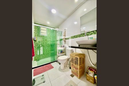 Apartamento à venda com 74m², 2 quartos e 1 vagaBanheiro 