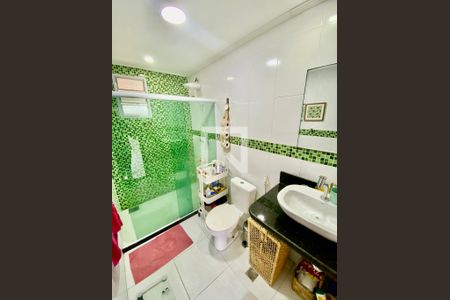 Apartamento à venda com 74m², 2 quartos e 1 vagaBanheiro 