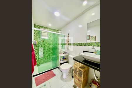 Apartamento à venda com 74m², 2 quartos e 1 vagaBanheiro 