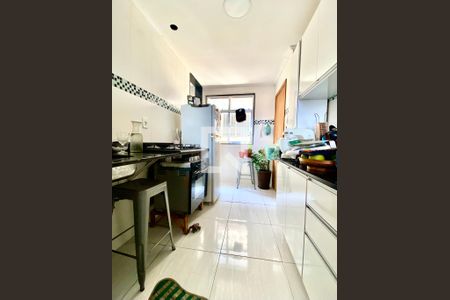 Apartamento à venda com 74m², 2 quartos e 1 vagaCozinha