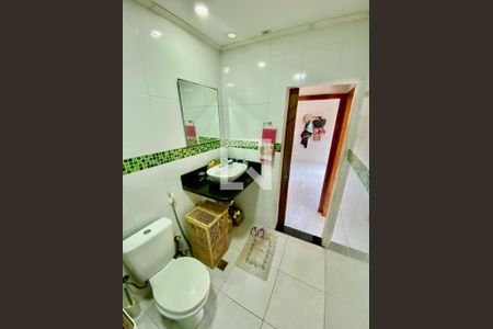 Apartamento à venda com 74m², 2 quartos e 1 vagaBanheiro 