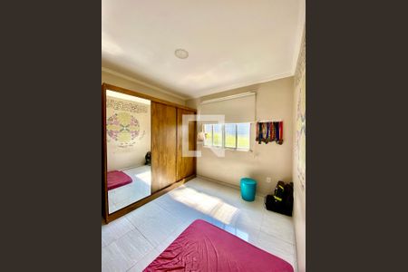 Apartamento à venda com 74m², 2 quartos e 1 vagaQuarto 2