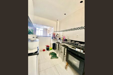 Apartamento à venda com 74m², 2 quartos e 1 vagaCozinha