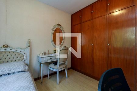 Apartamento à venda com 181m², 4 quartos e 2 vagasQuarto 4