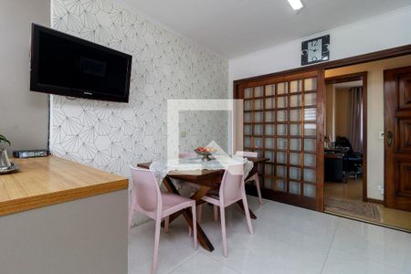 Apartamento à venda com 181m², 4 quartos e 2 vagasCozinha