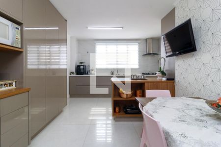 Apartamento à venda com 181m², 4 quartos e 2 vagasCozinha