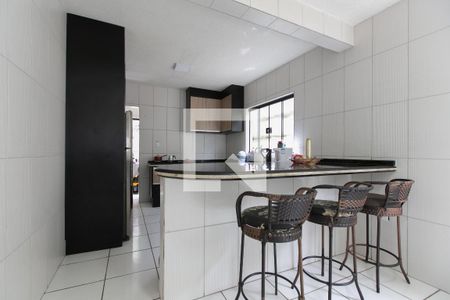 Casa à venda com 150m², 3 quartos e 4 vagas Casa à venda com 150m², 3 quartos e 4 vagasCozinha