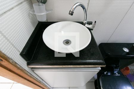 Casa à venda com 150m², 3 quartos e 4 vagas Casa à venda com 150m², 3 quartos e 4 vagasBanheiro 2