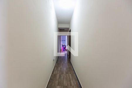 Corredor  de casa à venda com 3 quartos, 150m² em Jardim Pedro José Nunes, São Paulo