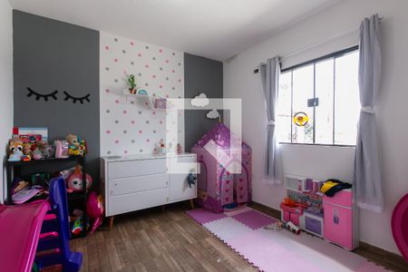 Casa à venda com 150m², 3 quartos e 4 vagas Casa à venda com 150m², 3 quartos e 4 vagasQuarto 2