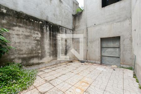 Casa à venda com 150m², 3 quartos e 4 vagas Casa à venda com 150m², 3 quartos e 4 vagasQuintal