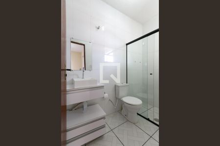 Casa à venda com 150m², 3 quartos e 4 vagas Casa à venda com 150m², 3 quartos e 4 vagasBanheiro da Suíte