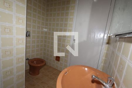 Casa para alugar com 250m², 3 quartos e 2 vagasBanheiro da Suíte