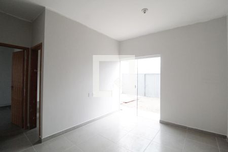 Sala de casa para alugar com 2 quartos, 49m² em Shopping Park, Uberlândia