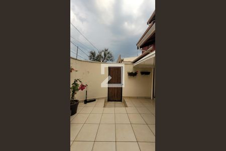 Casa à venda com 300m², 4 quartos e 4 vagas Casa à venda com 300m², 4 quartos e 4 vagasLavanderia
